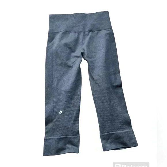Lululemon Seamlessly Street Crop (First Release) Heathered Black - Picture 12 of 12